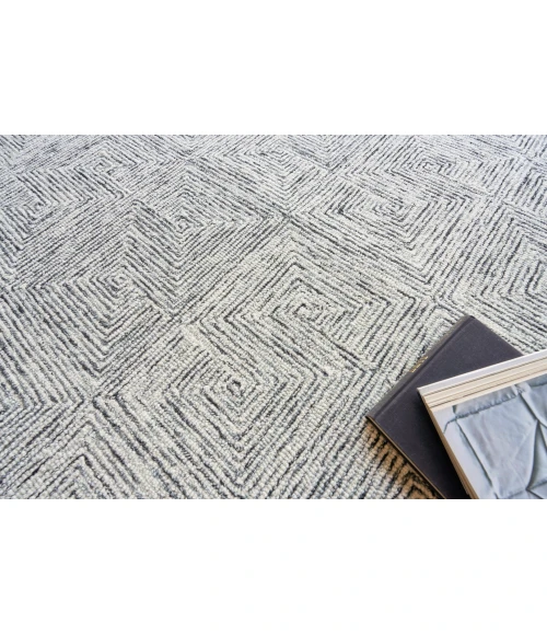 Exquisite Rugs Caprice Black/Ivory 47736X9 6ft.X9ft. Rect. Rug