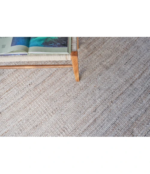 Exquisite Rugs Loro Light Beige 48582X3 2ft.X3ft. Rect. Rug