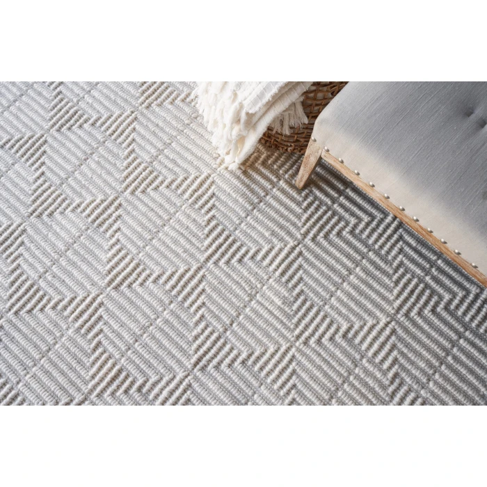 Exquisite Rugs Manzoni Ivory 48731X16 1ft.X1ft.6in. Rect. Rug