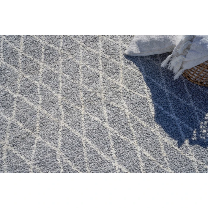 Exquisite Rugs Giorgio Gray/Ivory 48782X3 2ft.X3ft. Rect. Rug