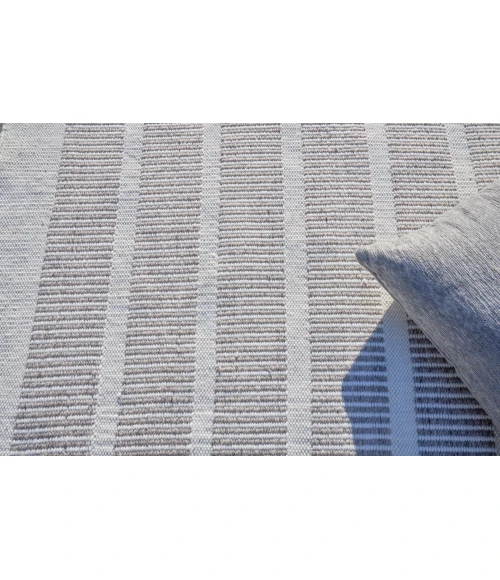 Exquisite Rugs Boca Ivory/Gray 48882X3 2ft.X3ft. Rect. Rug