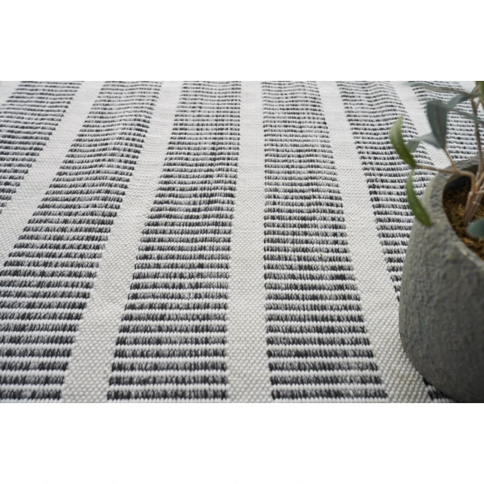 Exquisite Rugs Boca Ivory/Black 48899X12 9ft.X12ft. Rect. Rug