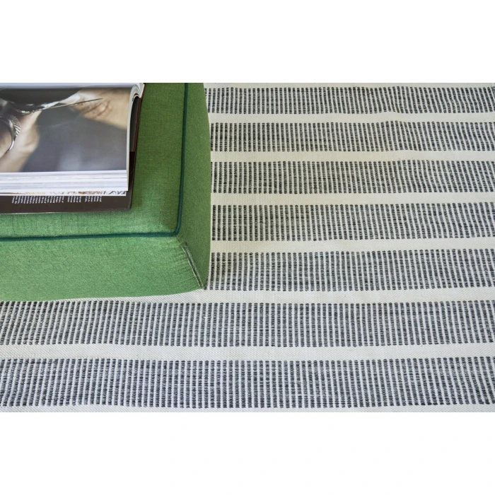 Exquisite Rugs Boca Ivory/Black 48899X12 9ft.X12ft. Rect. Rug