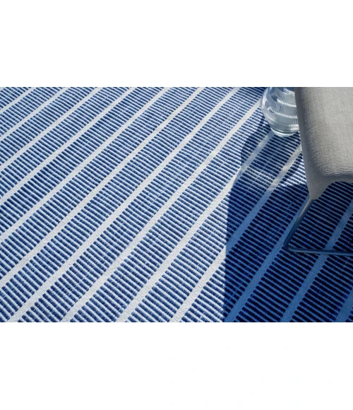 Exquisite Rugs Boca Ivory/Blue 48902X3 2ft.X3ft. Rect. Rug