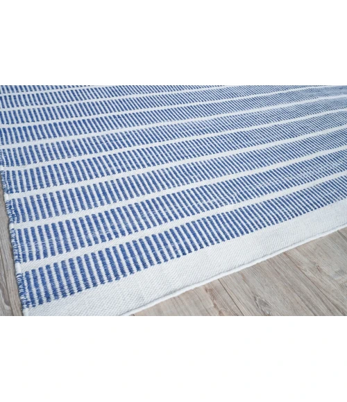 Exquisite Rugs Boca Ivory/Blue 48902X3 2ft.X3ft. Rect. Rug