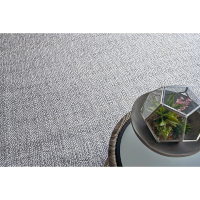 Exquisite Rugs Echo Ivory/Light Silver 48932X3 2ft.X3ft. Rect. Rug