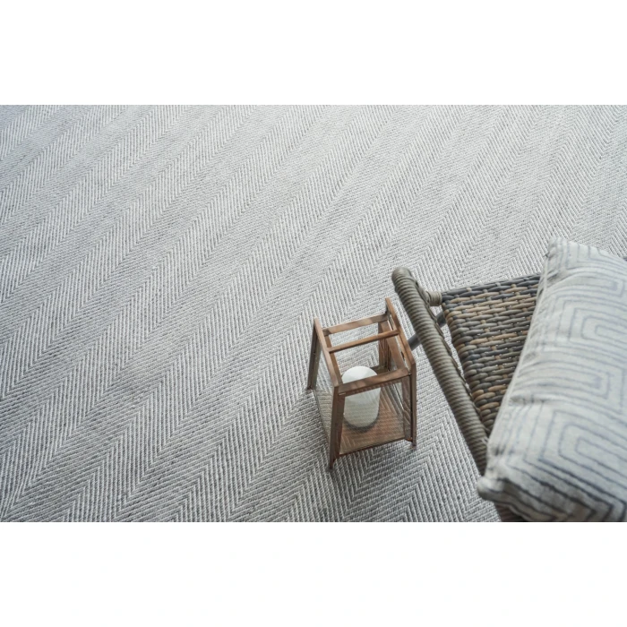 Exquisite Rugs Bintan Ivory/Silver 48962X3 2ft.X3ft. Rect. Rug
