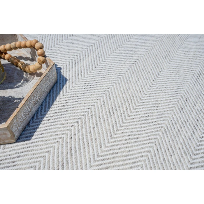 Exquisite Rugs Bintan Ivory/Silver 48962X3 2ft.X3ft. Rect. Rug