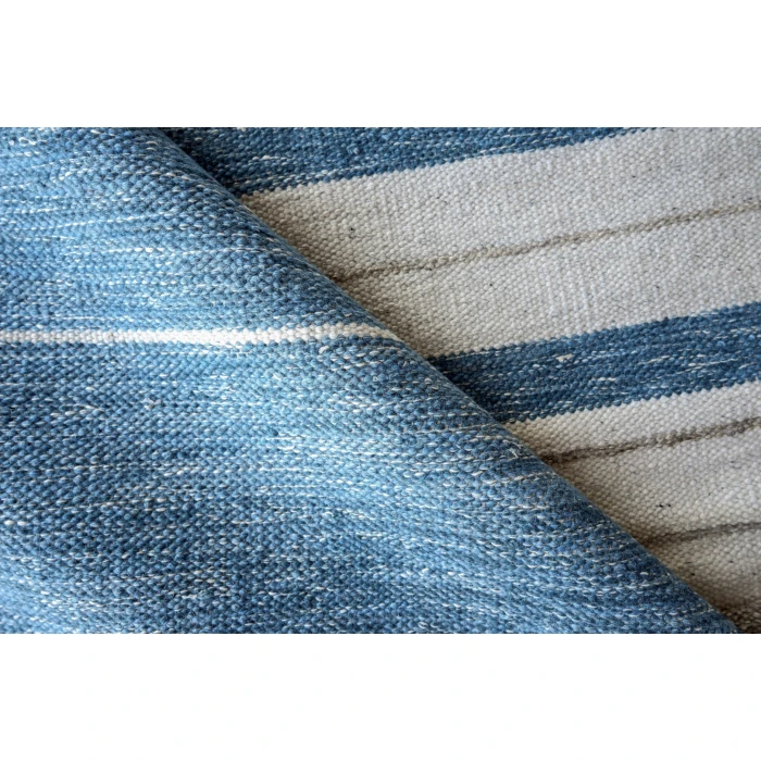Exquisite Rugs Scandinavian Blue/Ivory 49923X5 3ft.X5ft. Rect. Rug