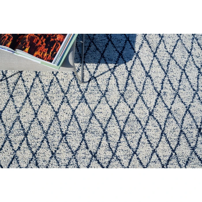 Exquisite Rugs Giorgio Navy/Ivory 49952X3 2ft.X3ft. Rect. Rug