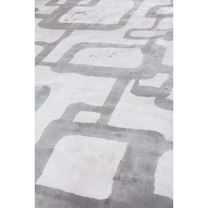 Exquisite Rugs Koda Ivory/Light Blue/Silver 51791X16 1ft.X1ft.6in. Rect. Rug