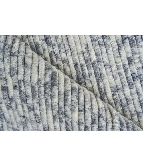 Exquisite Rugs Kaza Ivory/Light Gray 53056X9 6ft.X9ft. Rect. Rug