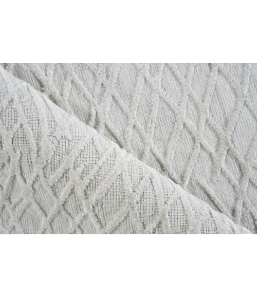 Exquisite Rugs Crescendo White 532614X18 14ft.X18ft. Rect. Rug