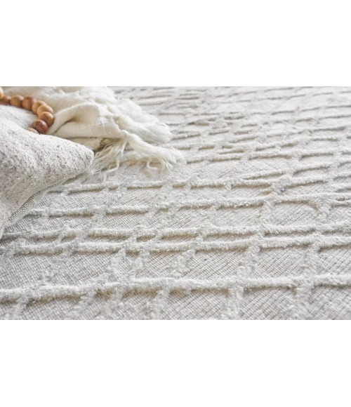Exquisite Rugs Crescendo White 532614X18 14ft.X18ft. Rect. Rug