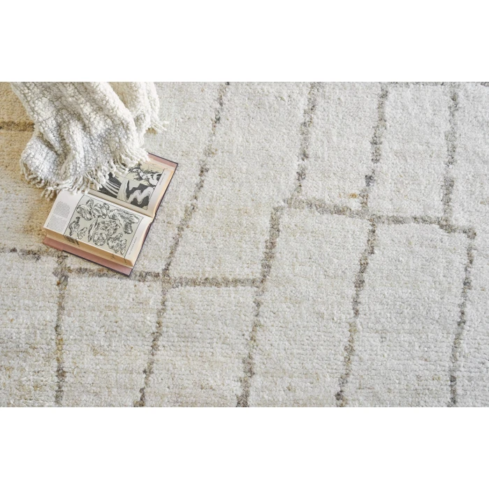 Exquisite Rugs Tahoe White/Beige 55571X16 1ft.X1ft.6in. Rect. Rug