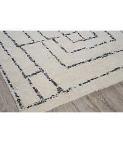 Exquisite Rugs Tahoe Ivory/Black 55591X16 1ft.X1ft.6in. Rect. Rug