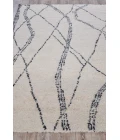 Exquisite Rugs Tahoe Ivory/Black 55601X16 1ft.X1ft.6in. Rect. Rug