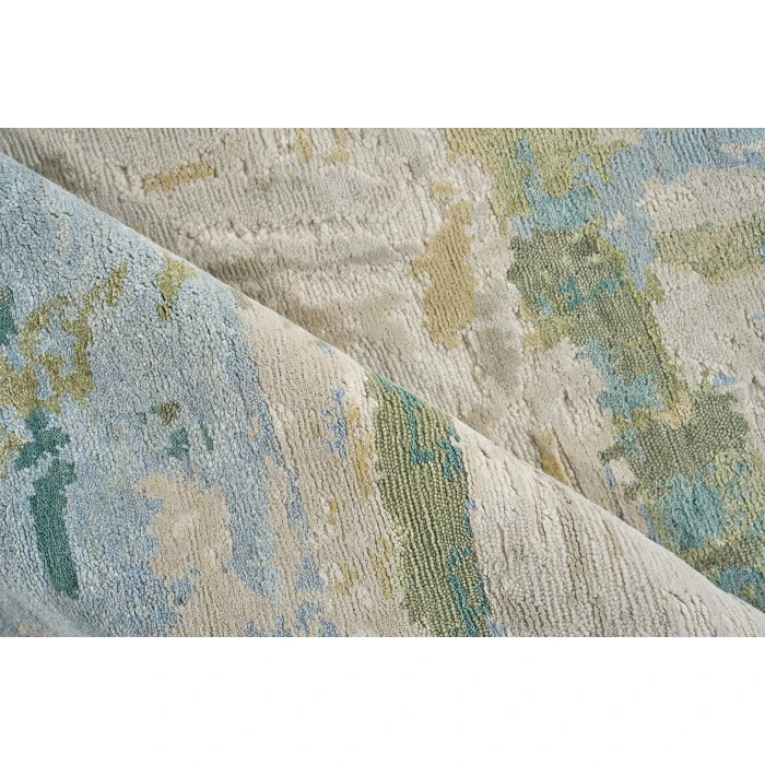 Exquisite Rugs Luxury Laureno Ivory/Green 63141X16 1ft.X1ft.6in. Rect. Rug