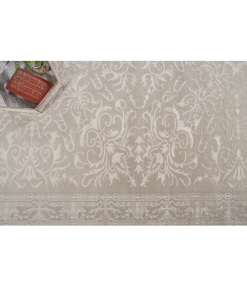 Exquisite Rugs Velvet Ivory/Silver 6371B3X96 3ft.X9ft.6in. Rect. Rug