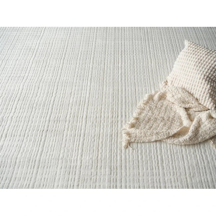 Exquisite Rugs Cabrini Modern White 64801X16 1ft.X1ft.6in. Rect. Rug