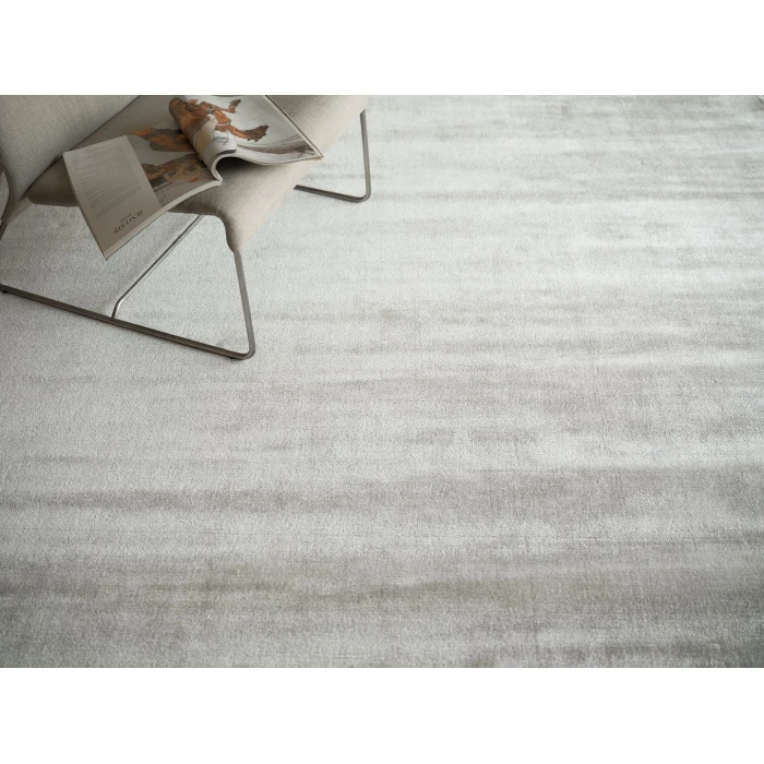 Exquisite Rugs Velutto Modern Light Silver 65382X3 2ft.X3ft. Rect. Rug
