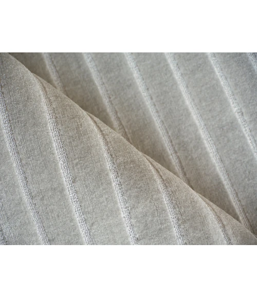 Exquisite Rugs Amani Modern Light Silver 67644X6 4ft.X6ft. Rect. Rug