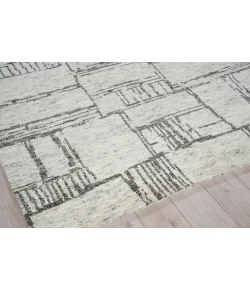 Exquisite Rugs Aldridge Ivory/Charcoal 68301X16 1ft.X1ft.6in. Rect. Rug