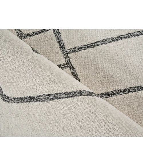 Exquisite Rugs Tangiers Ivory/Black 684312X15 12ft.X15ft. Rect. Rug