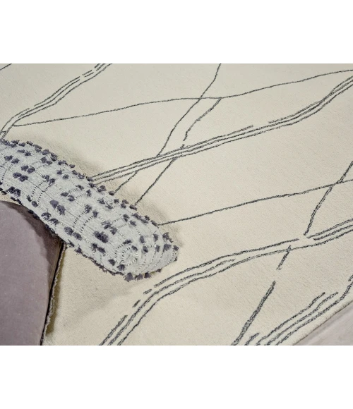 Exquisite Rugs Tangiers Ivory/Black 686112X15 12ft.X15ft. Rect. Rug