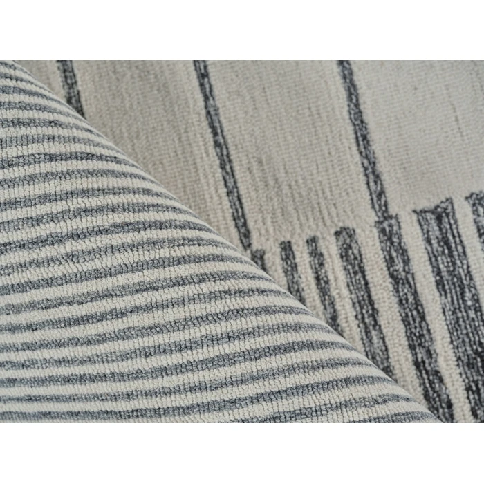 Exquisite Rugs Castine Gray/Ivory 687414X18 14ft.X18ft. Rect. Rug