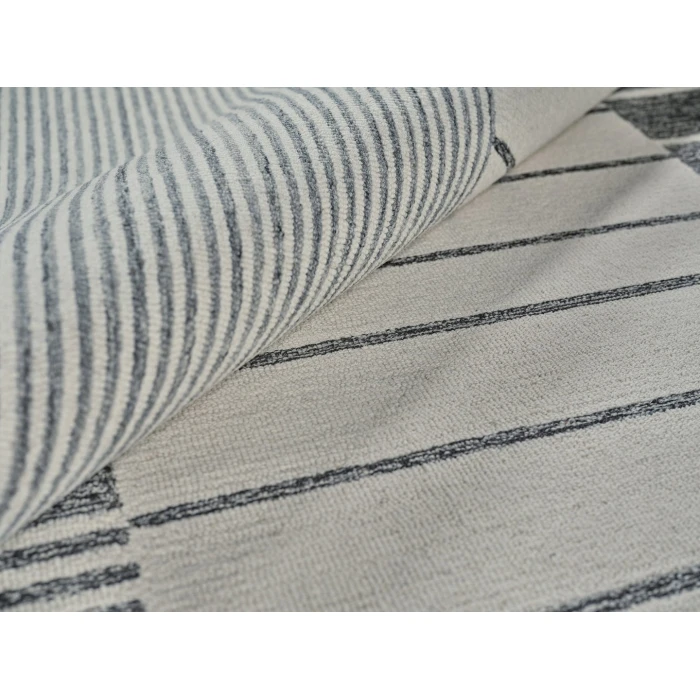 Exquisite Rugs Castine Gray/Ivory 687414X18 14ft.X18ft. Rect. Rug