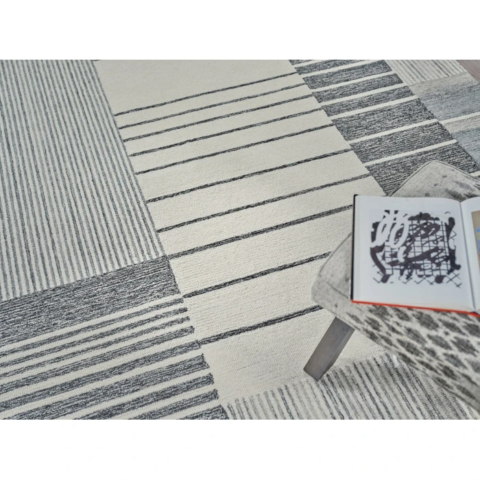 Exquisite Rugs Castine Gray/Ivory 687414X18 14ft.X18ft. Rect. Rug