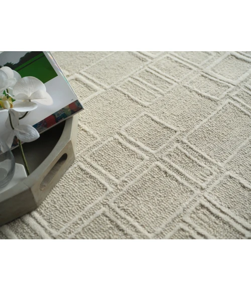 Exquisite Rugs Soho Silver/Ivory 71401X16 1ft.X1ft.6in. Rect. Rug