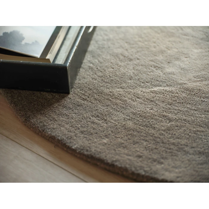 Exquisite Rugs Mitomo Charcoal/Ivory 72725X7 SHAPE 5ft.X7ft. SHAPE Novelty Rug
