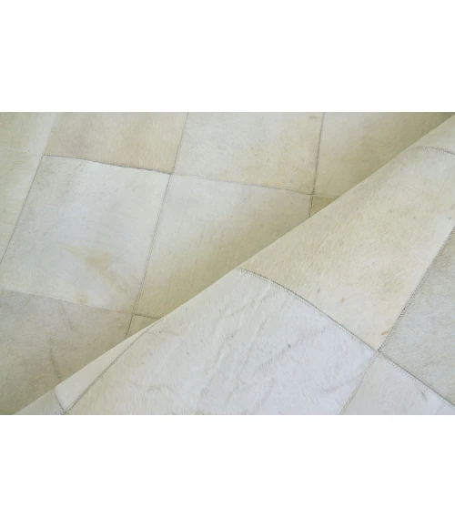 Exquisite Rugs Natural Hide White 8264116X146 11ft.6in.X14ft.6in. Rect. Rug