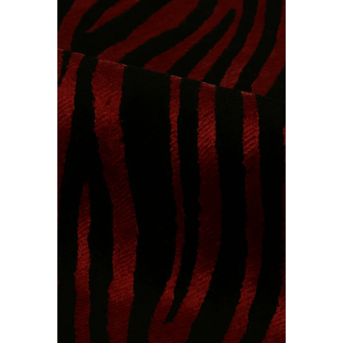 Exquisite Rugs Wilderness Black/Red 938056X8 5ft.6in.X8ft. Rect. Rug
