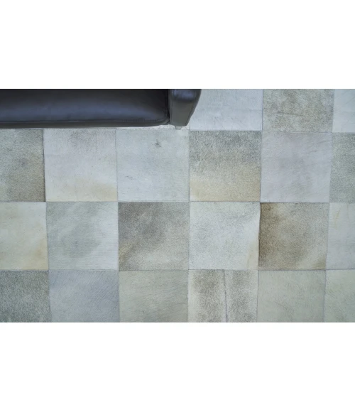 Exquisite Rugs Natural Hide Silver 975696X136 9ft.6in.X13ft.6in. Rect. Rug