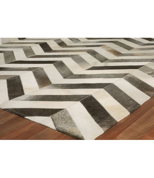 Exquisite Rugs Natural Hide White/Gray 97621X16 1ft.X1ft.6in. Rect. Rug
