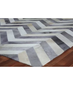 Exquisite Rugs Natural Hide Gray/Ivory 97725X8 5ft.X8ft. Rect. Rug