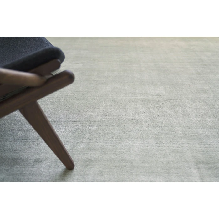Exquisite Rugs Sanctuary Silver 99612X3 2ft.X3ft. Rect. Rug