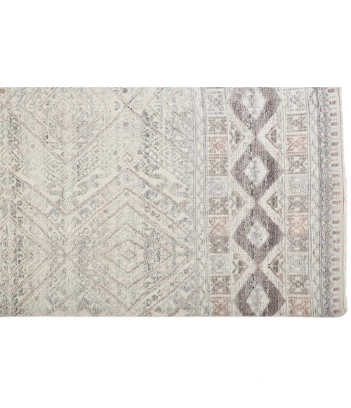 Feizy PAYTON 6495F IN BLUSH/IVORY 7' 9" x 9' 9" Area Rug