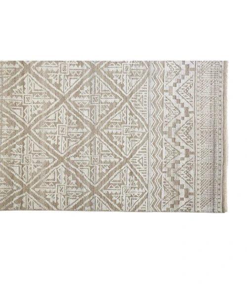 Feizy PAYTON 6497F IN BEIGE/GRAY 2' x 3' Sample Area Rug