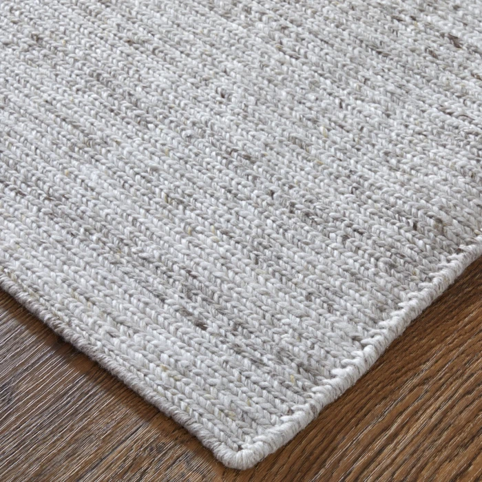 Feizy Finley Silver T28T6046 2ft. x 3ft. Accent Rug Rug