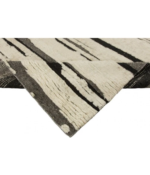 Harounian Fern Black FN-03 6 ft. X 9 ft. Rectangle Rug