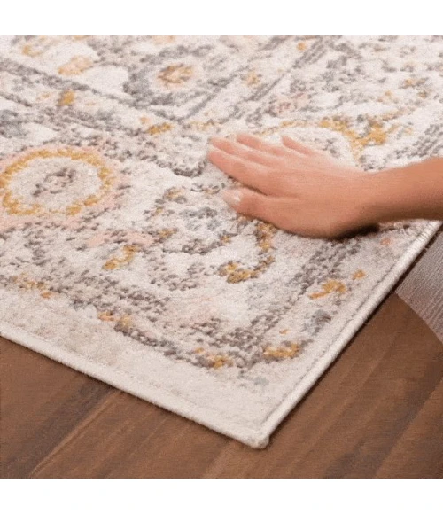 Hauteloom Herstmonceux Pale Pink HRST 5ft.3in. Round Rug