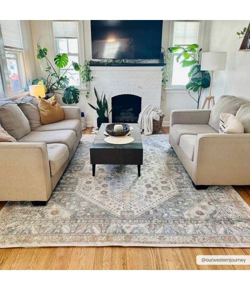 Hauteloom Afya Dark Blue SLLIAFYA890 7ft.10in. x 10ft. Rect. Rug