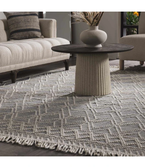 Hauteloom Derrimut Ivory DERRI 2ft.3in. x 3ft.9in. Rect. Rug