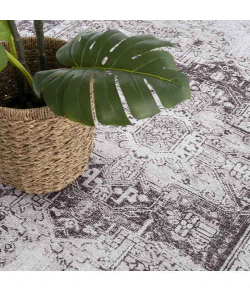 Hauteloom Kyan Gray KYAN 7ft.10in. x 10ft.2in. Rect. Rug