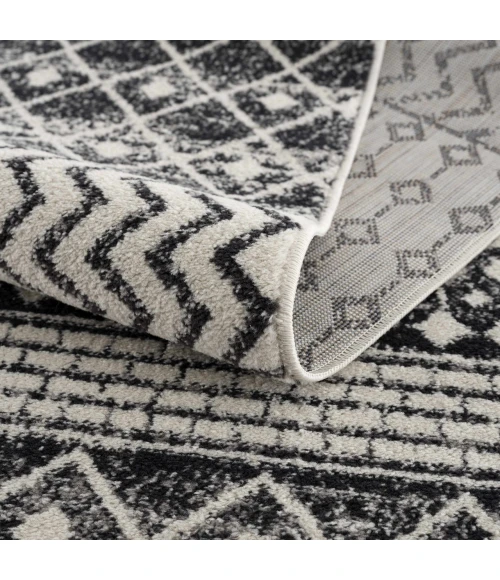 Hauteloom Alamea Black CON 5ft.11in. Square Rug