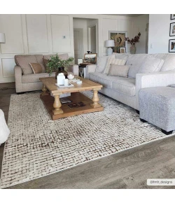 Hauteloom Keita Bone SFEBKEITAA2 6ft.7in. x 9ft. Rect. Rug
